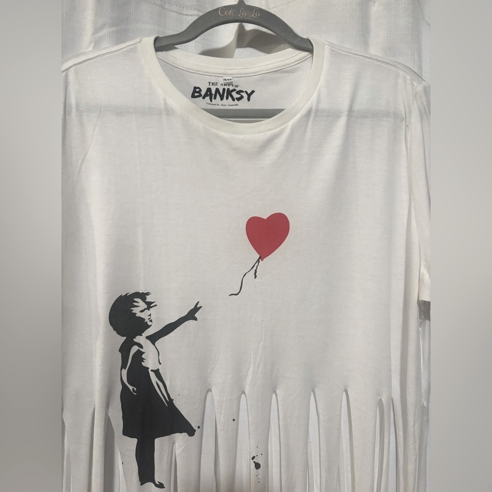 SOLD OUT - Banksy Shredded Heart Balloon 🎈Tee - Size XXL - Never worn